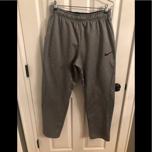 Medium Men’s Grey Nike Sweatpants
